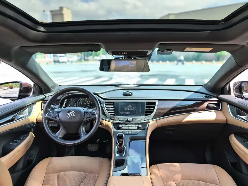 Buick LaCrosse 2018 — фото 9