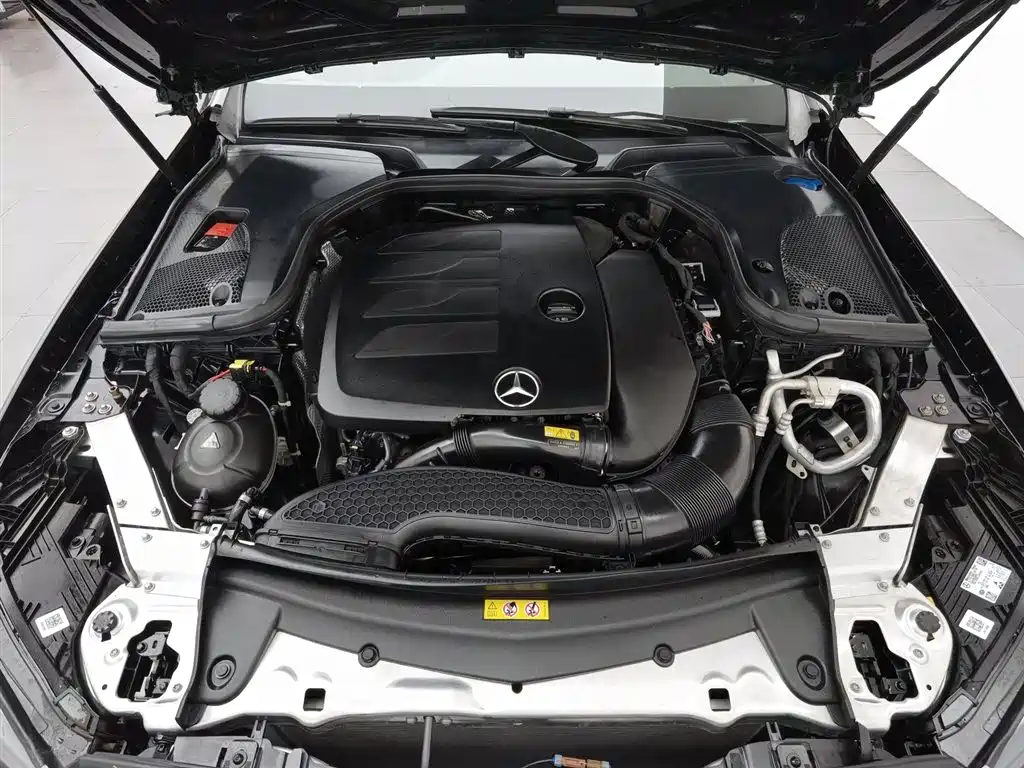 Mercedes-Benz E-Class 2023 — фото 6