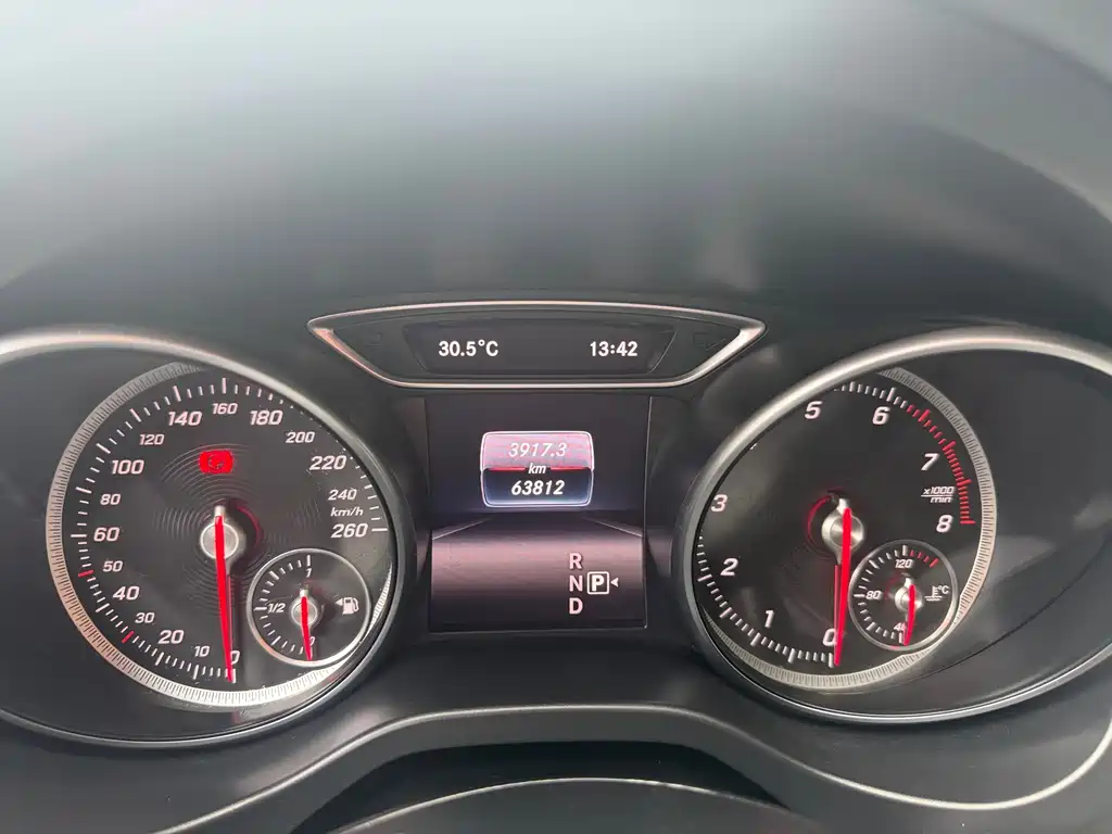 Mercedes-Benz CLA 2017 — фото 14