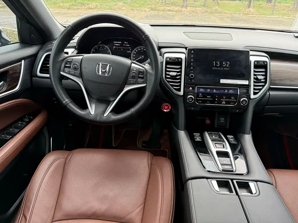 Honda UR-V 2018 — фото 8