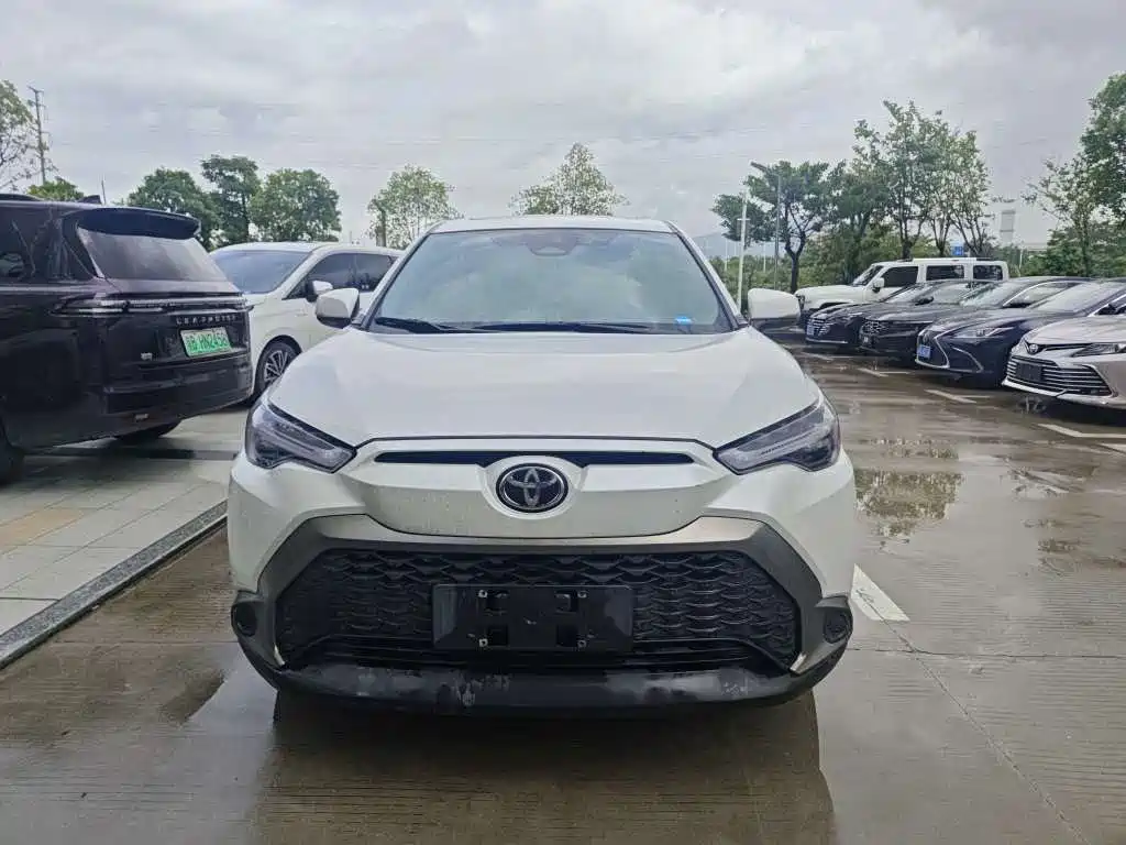 Toyota Frontlander 2023