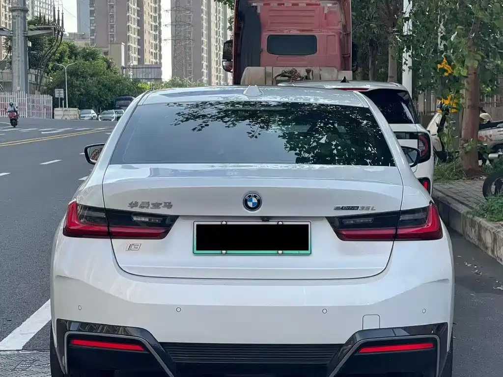 BMW i3 2023 — фото 8