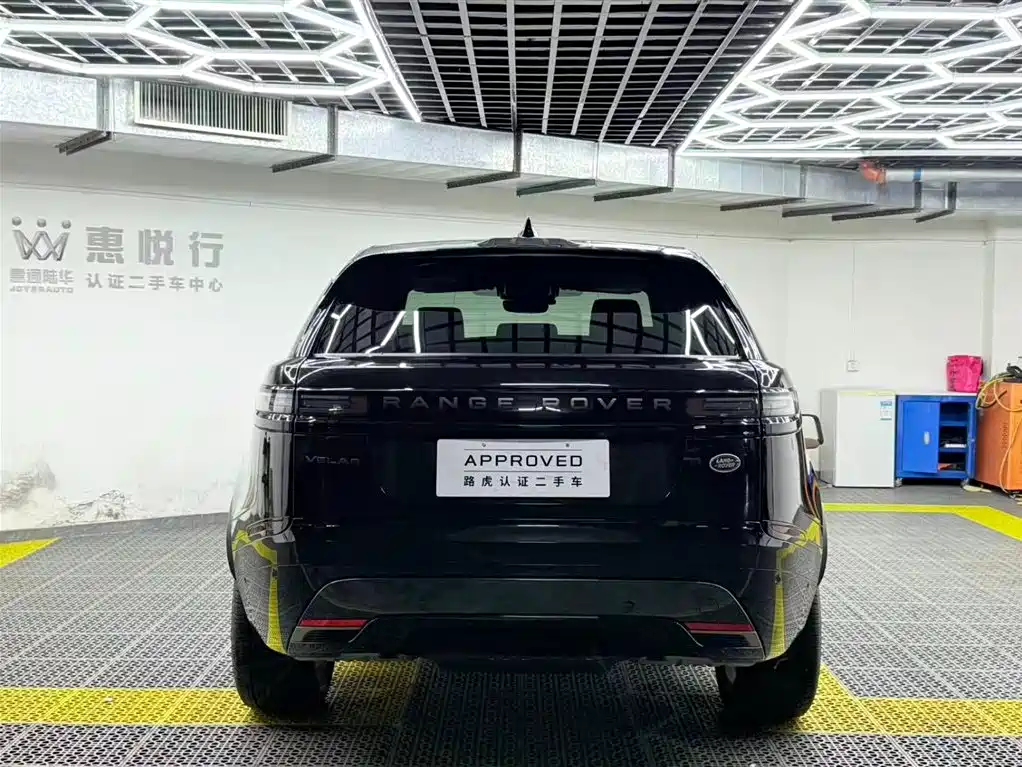 Land Rover Velar 2025 — фото 4