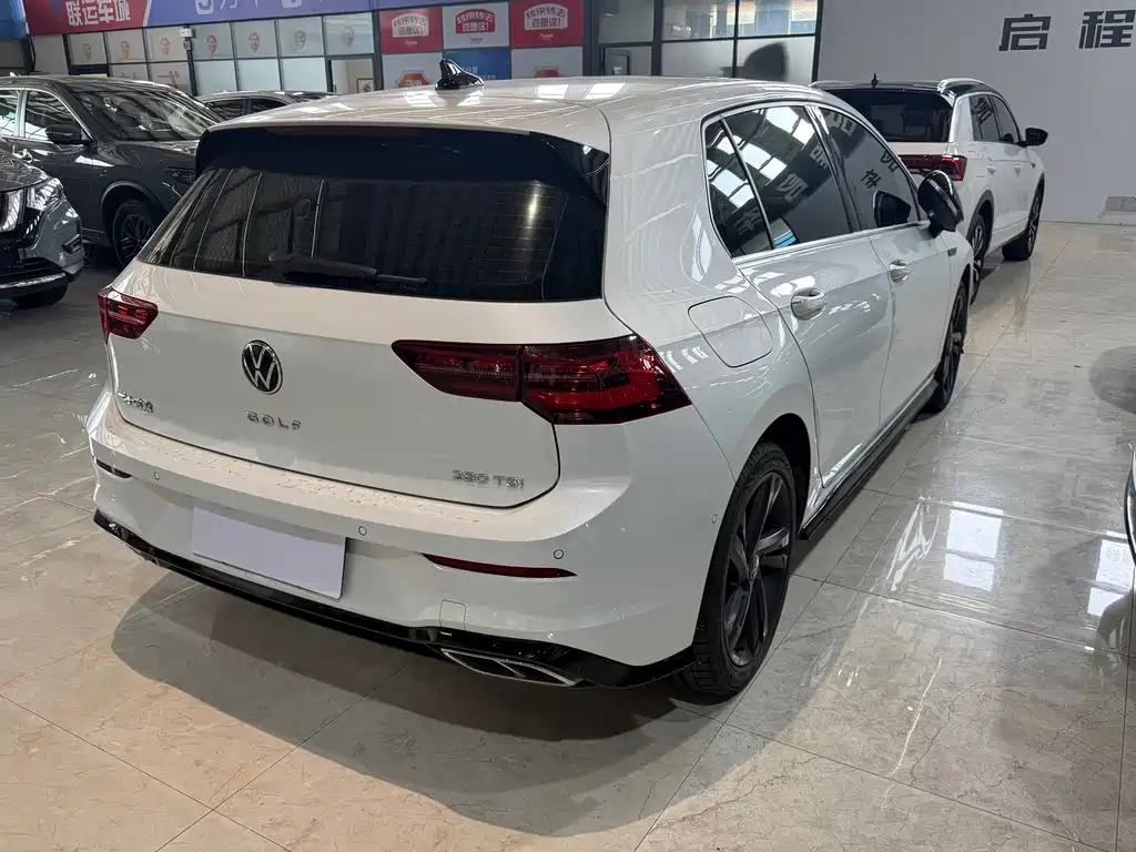 Volkswagen Golf 2022