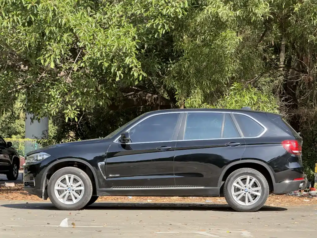 BMW X5 2018 — фото 17
