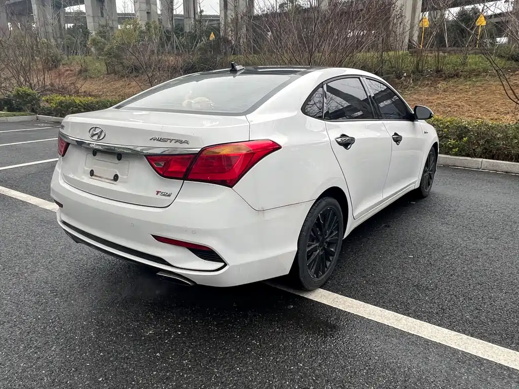 Hyundai Mistra 2017 — фото 5