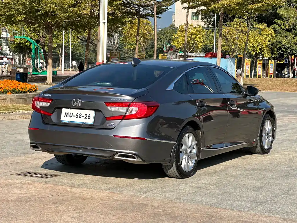 Honda Accord 2021 — фото 9