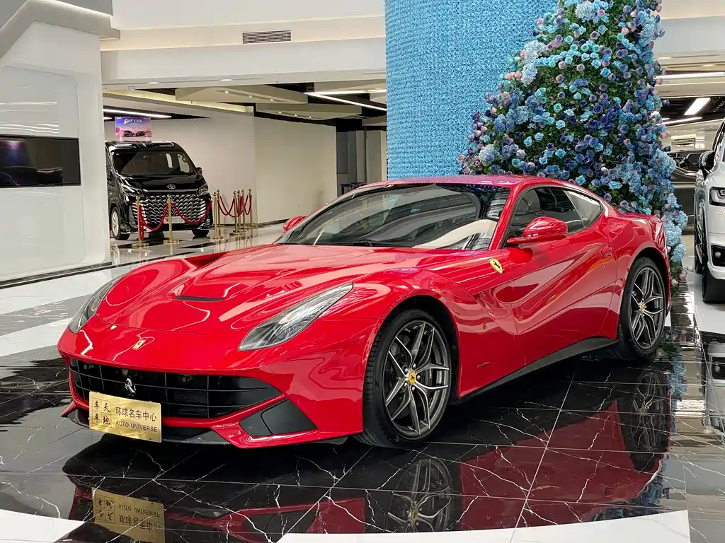 Ferrari F12berlinetta 2016 — фото 2