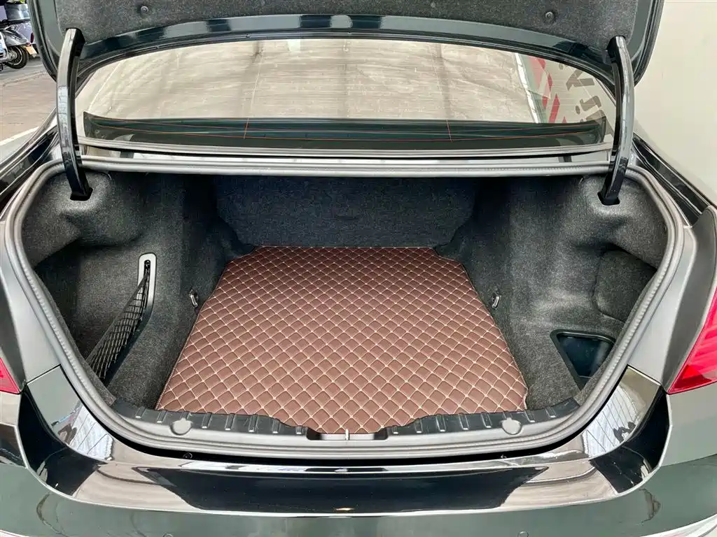 BMW 5 Series 2016 — фото 17