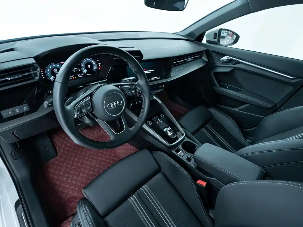 Audi A3 2024 — фото 8
