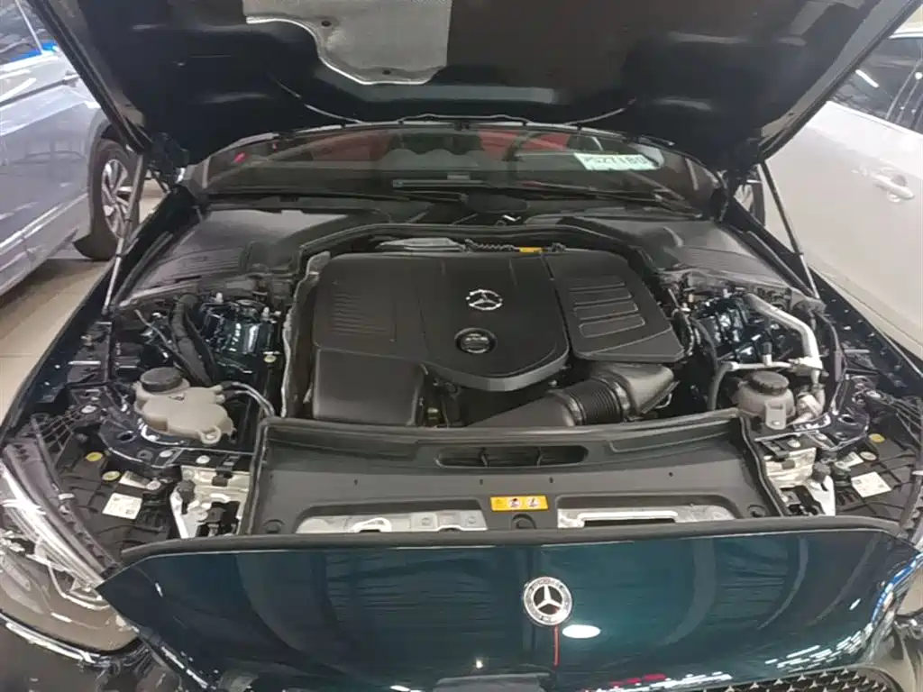 Mercedes-Benz C-Class 2023 — фото 20