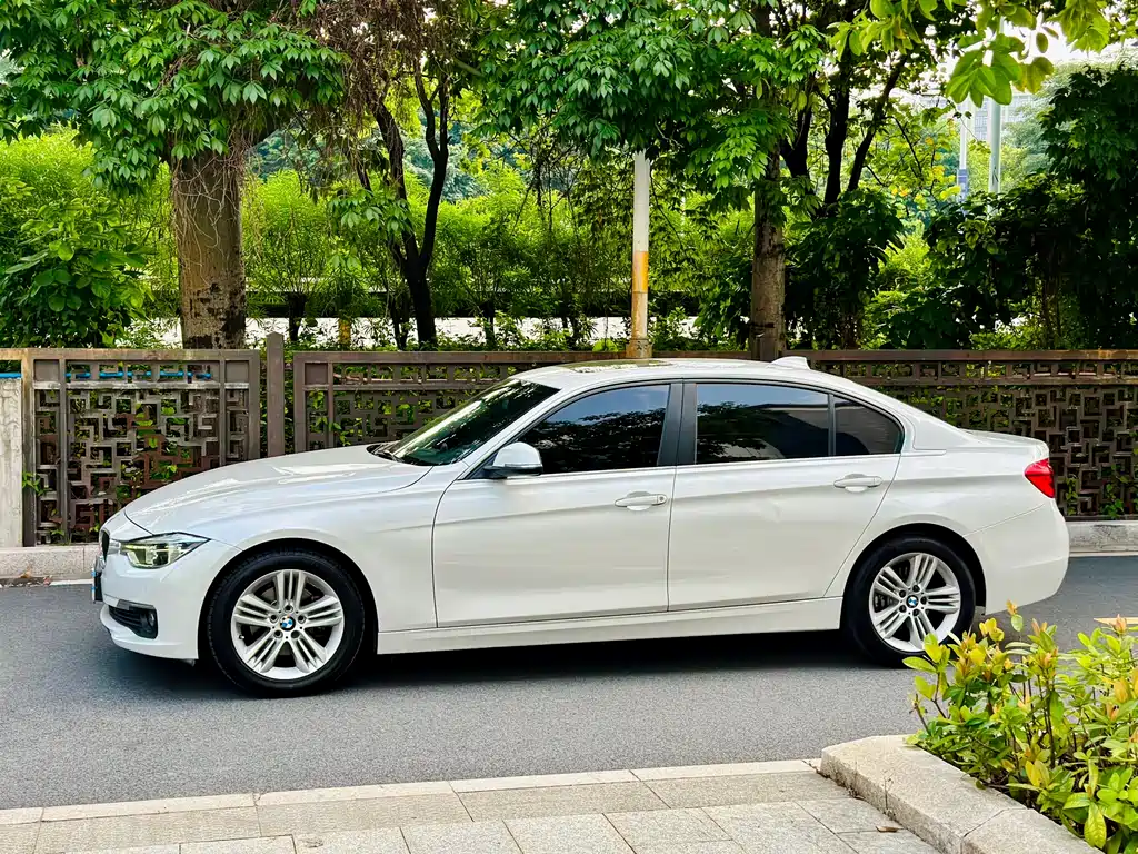 BMW 3 Series 2017 — фото 3