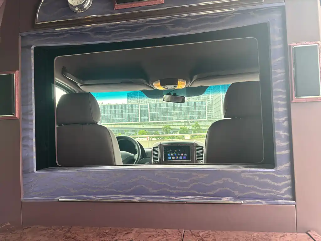 Mercedes-Benz Sprinter 2018 — фото 13