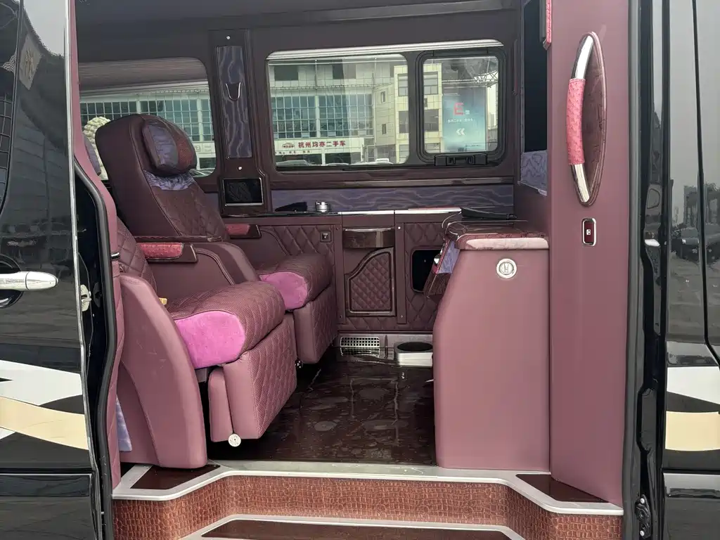 Mercedes-Benz Sprinter 2018 — фото 20