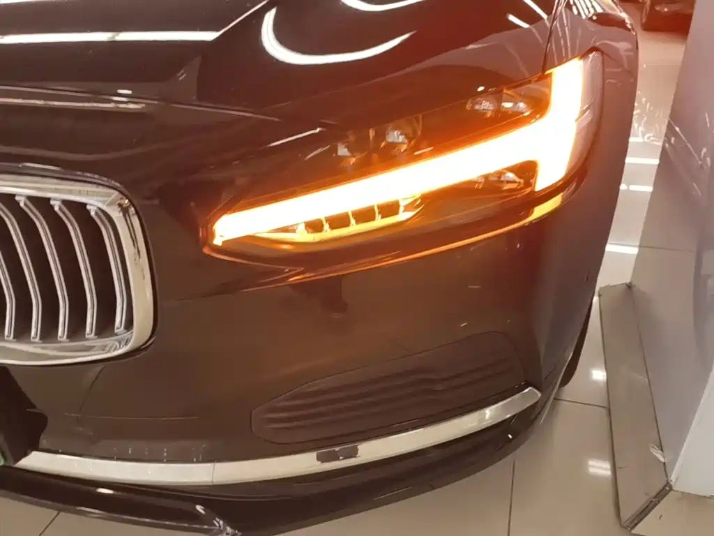 Volvo S90 PHEV 2024 — фото 24