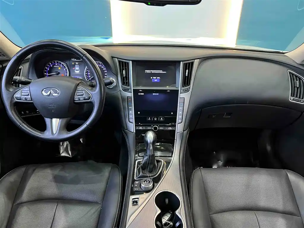 Infiniti Q50L 2017