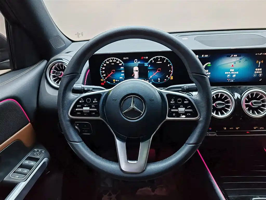 Mercedes-Benz GLB 2023 — фото 14