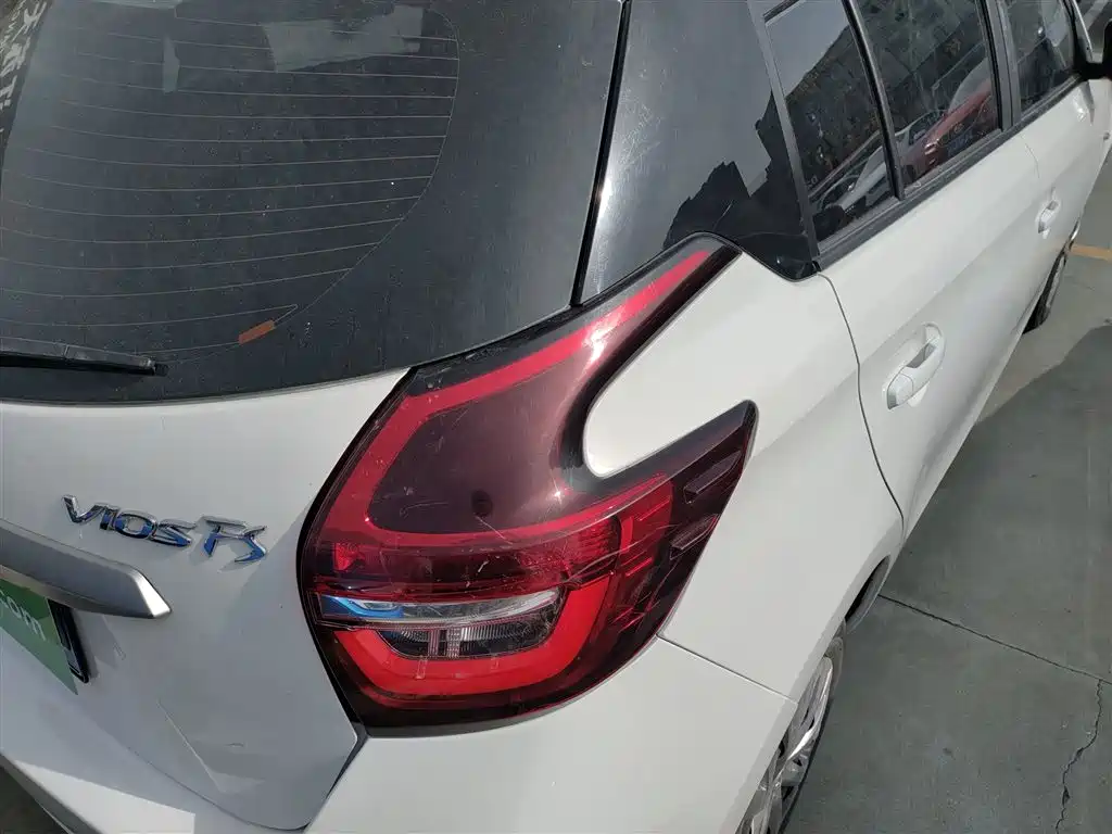Toyota Vios FS 2021 — фото 24