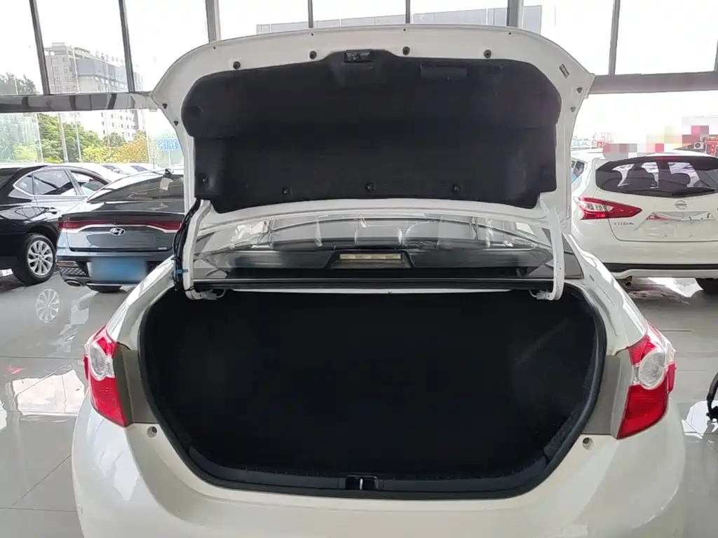 Toyota Levin 2017 — фото 19