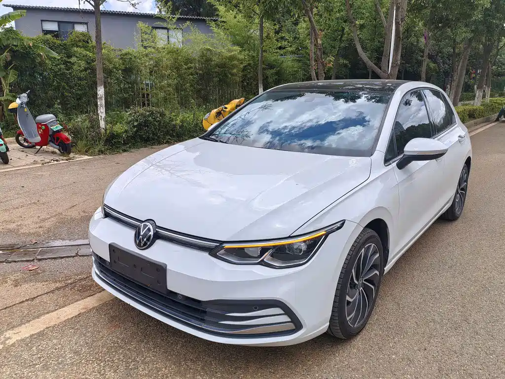 Volkswagen Golf 2022