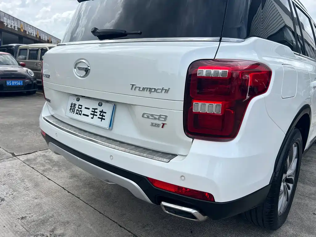 GAC Motor Trumpchi GS8 2017 — фото 15