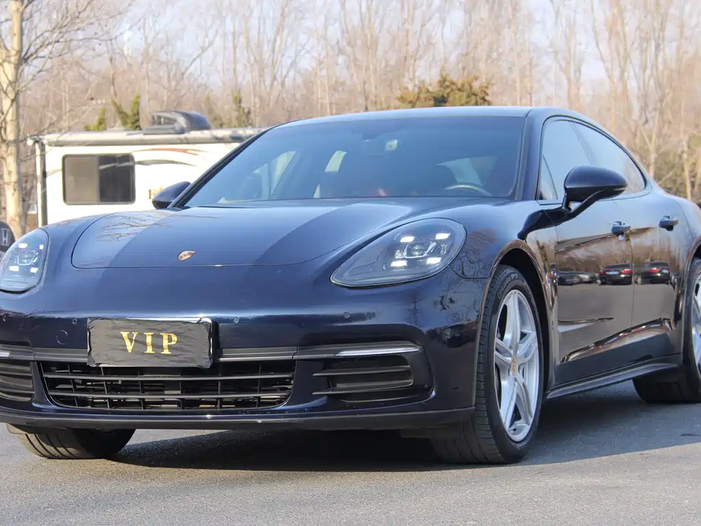 Porsche Panamera 2018 — фото 3