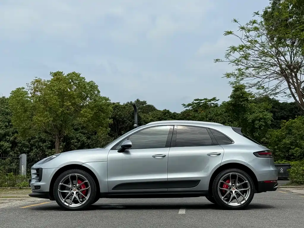 Porsche Macan 2021 — фото 13