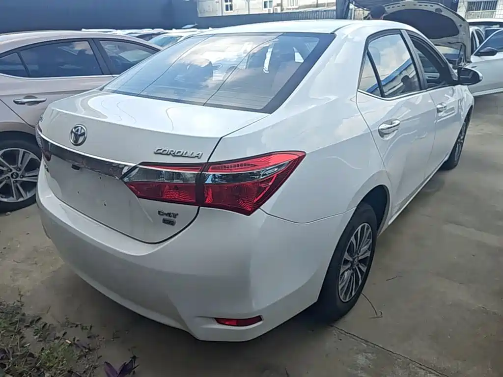 Toyota Corolla 2019 — фото 7