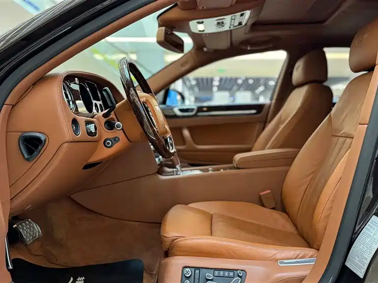 Bentley Flying Spur 2011 — фото 22