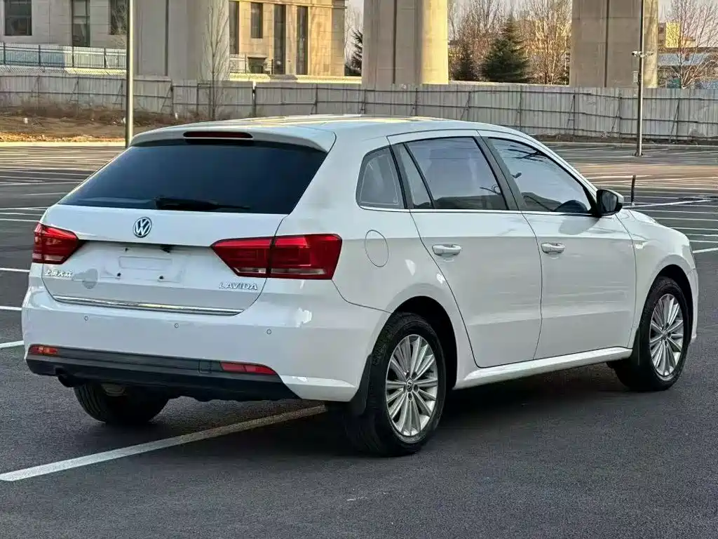 Volkswagen Gran Lavida 2015 — фото 8