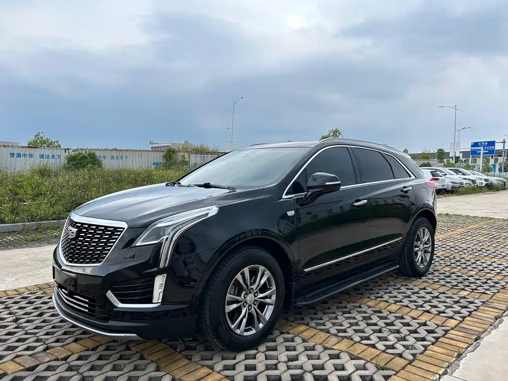Cadillac XT5 2020 — фото 1