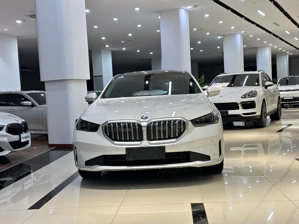 BMW 5 Series 2024