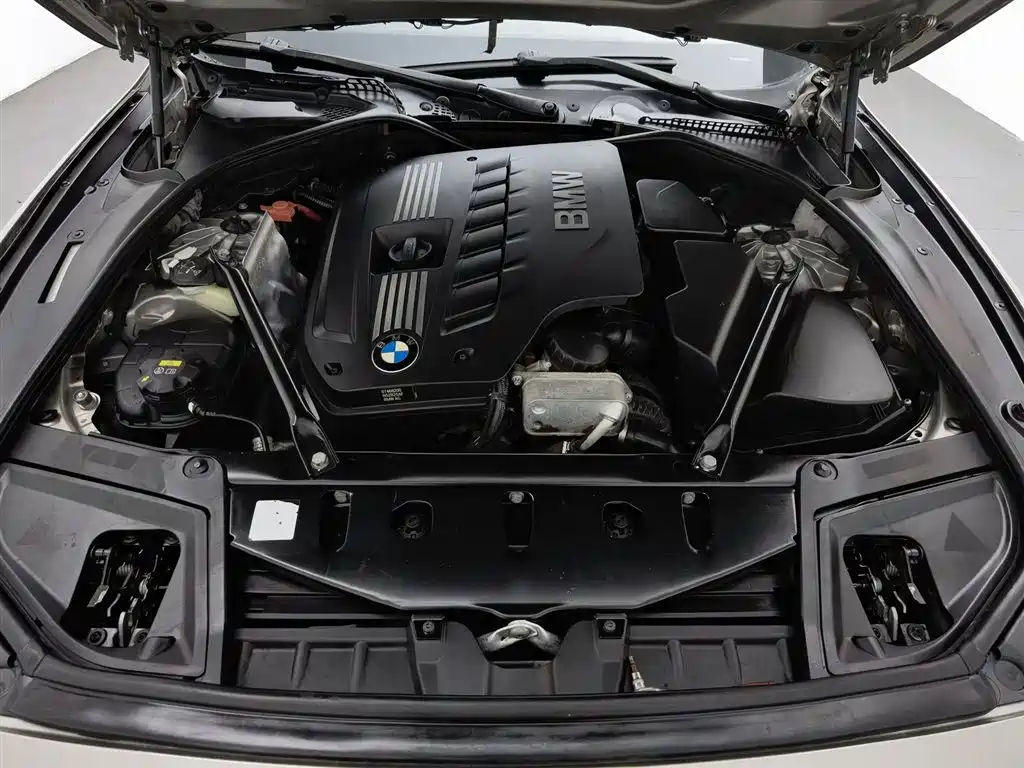 BMW 5 Series 2012
