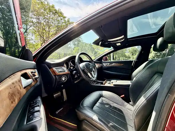 Mercedes-Benz CLS 2012