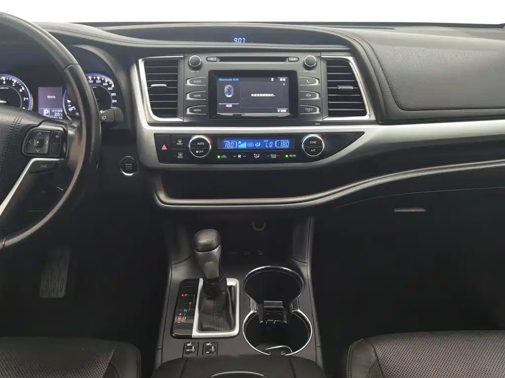 Toyota Highlander 2016 — фото 12