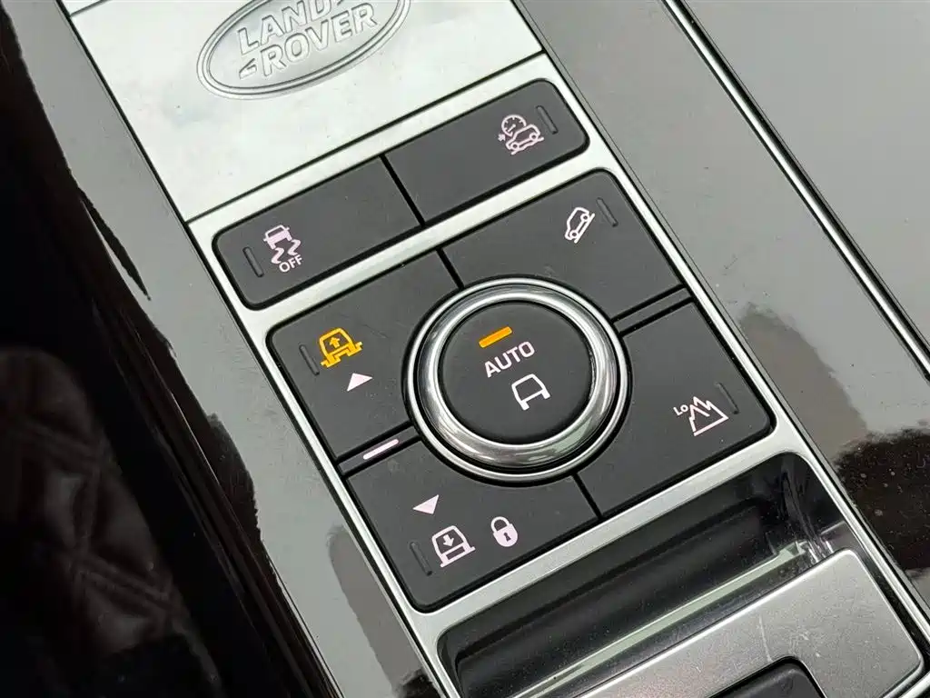 Land Rover Range Rover 2022 — фото 14