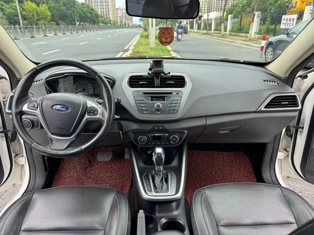Ford Escort 2016