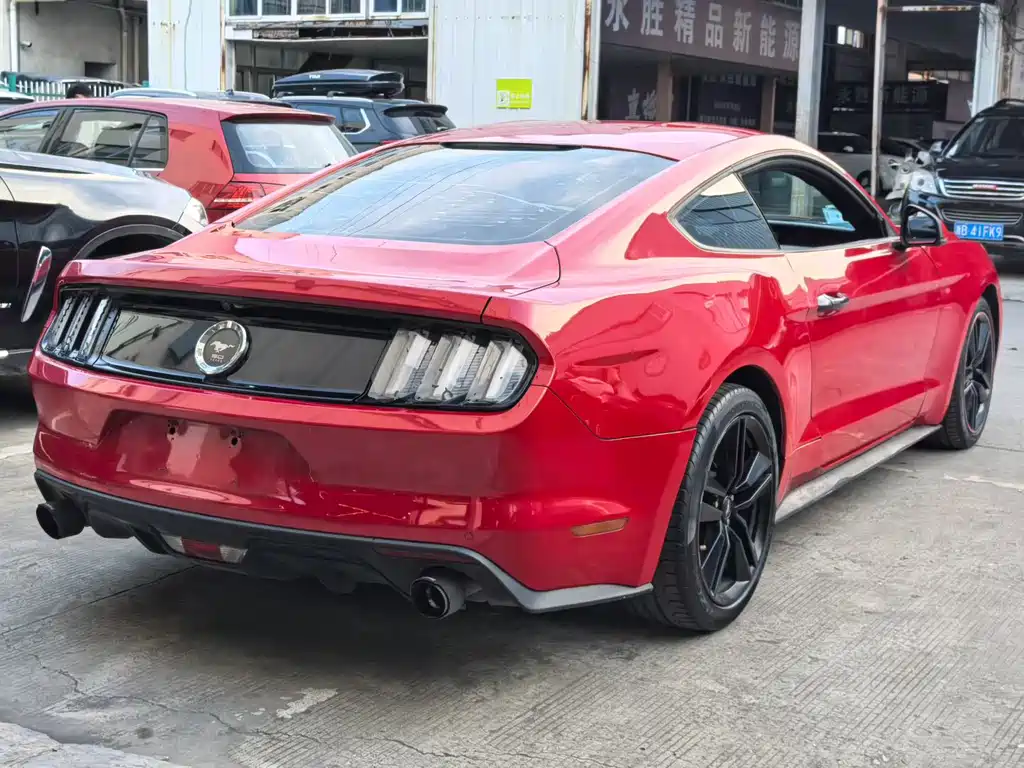 Ford Mustang 2015 — фото 4