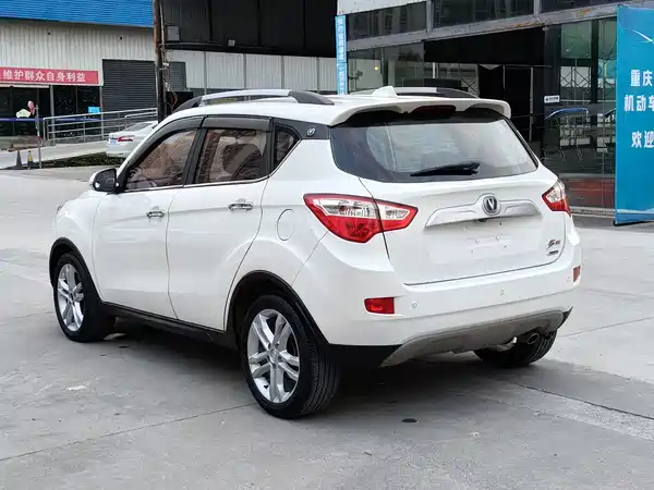 Changan CS35 2015