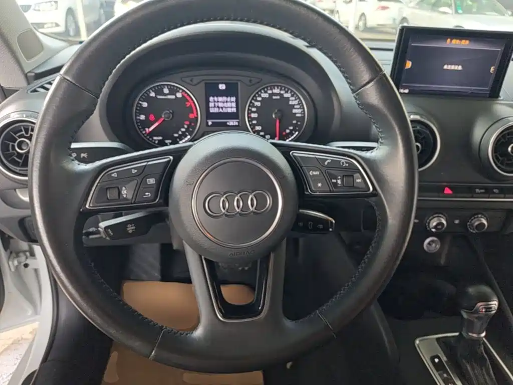 Audi A3 2020 — фото 11