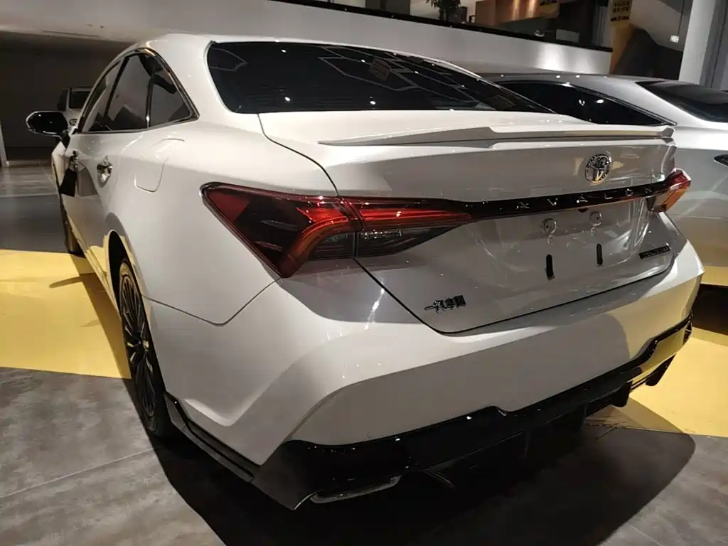Toyota Avalon 2021
