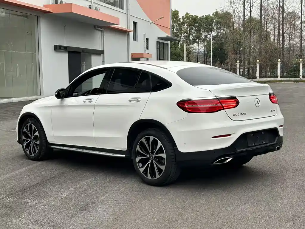 Mercedes-Benz GLC Coupe 2018 — фото 13