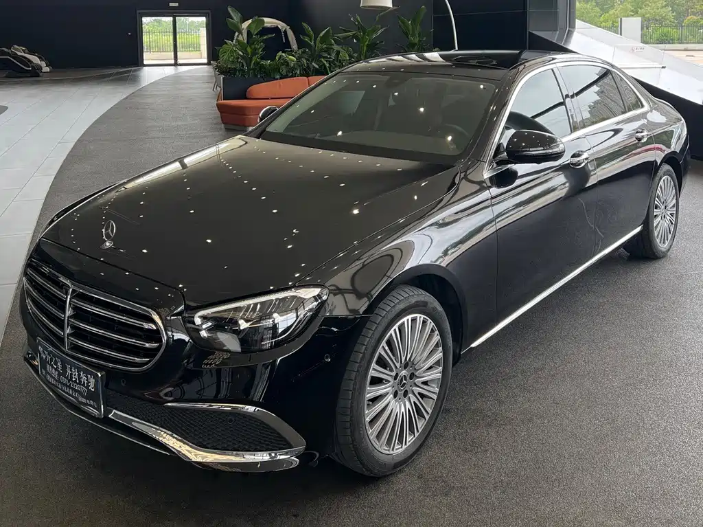 Mercedes-Benz E-Class 2022 — фото 1