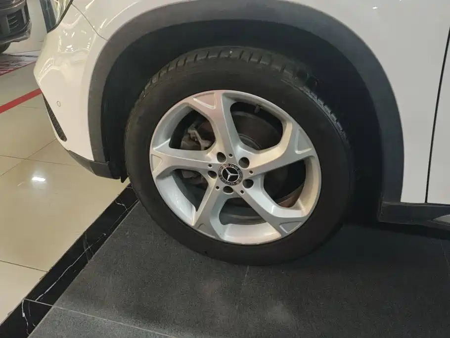 Mercedes-Benz GLA 2017