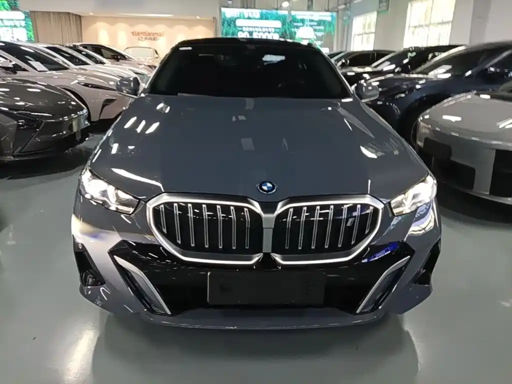 BMW i5 2024 — фото 3