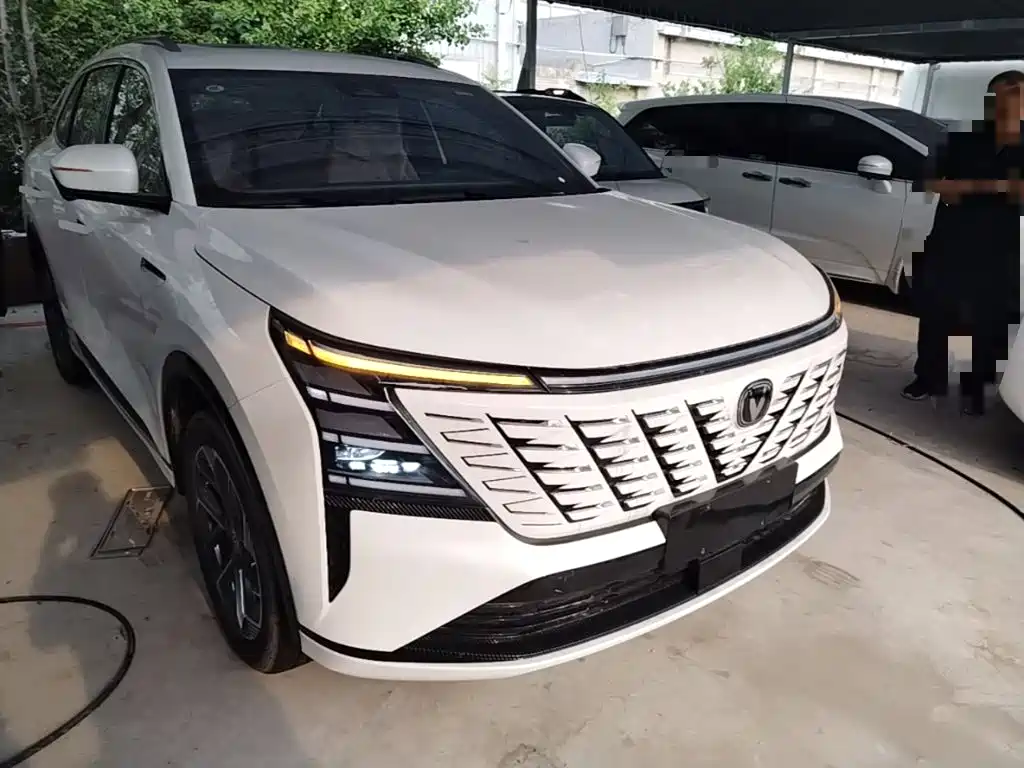 Changan CS75 PLUS 2026 — фото 4