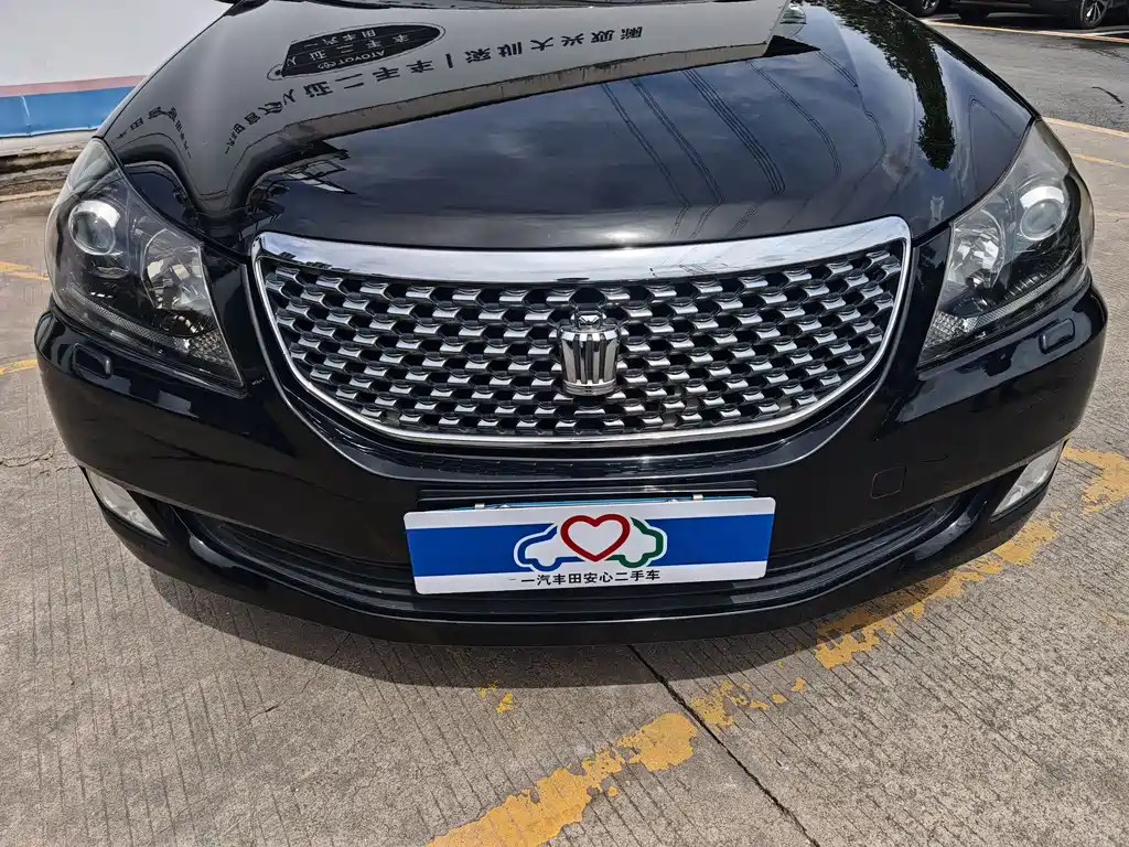 Toyota Crown 2011