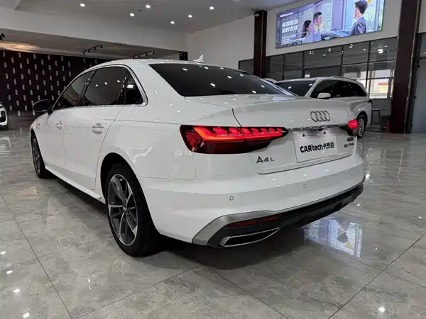 Audi A4L 2022