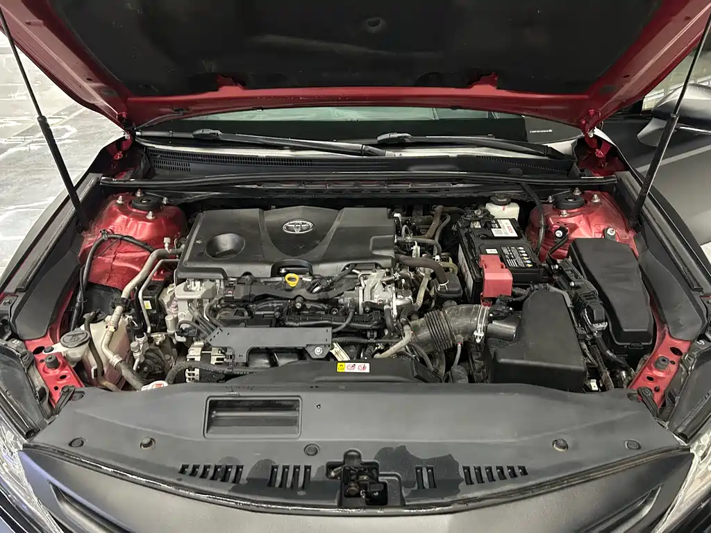 Toyota Camry 2018 — фото 18