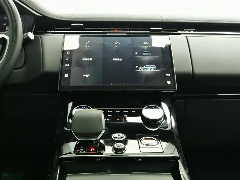 Land Rover Sport 2023 — фото 12